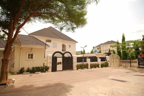 AGC Hotel, Đặt Khách sạn Khách sạn ở AbujaMun có chỗ đỗ xe, Bãi đậu xe