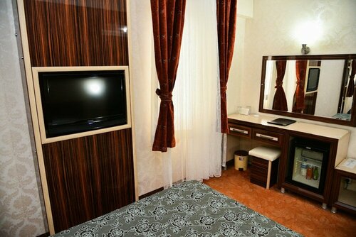 Gondol Hotel, Забронировать Отель Отели Мерсина с бассейном, Бассейн