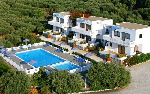 Villas Michalis, Забронировать Гостевой дом Отели Хорафакия с парковкой, Парковка