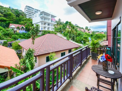 Enjoys Beach House Karon, Забронировать Отель Карон Бич Пхукет