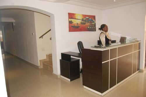 BEN AUTO guest house, Prenota Affittacamere Hotel a Lagos con piscina, Piscina
