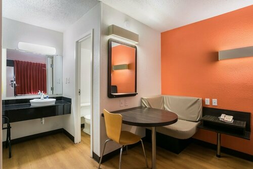 Rodeway Inn Baltimore - Inner Harbor South, Book Hotel Hoteller i Baltimore med morgenmad, Morgenmad