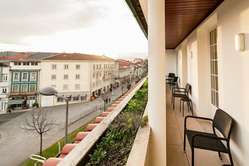 Fonte Branca Guest House, Забронировать Гостевой дом Отели Portuguese Route of Santiago с парковкой, Парковка