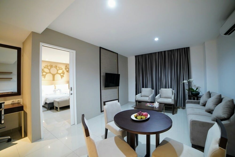 Palm Park Hotel Surabaya