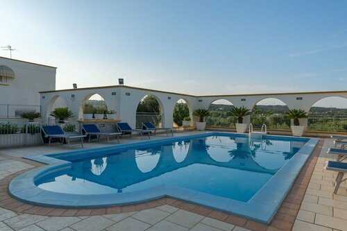 Villa Safi Holiday Homes, Book Villa Valle d'Itria hoteller med pool, Swimmingpool