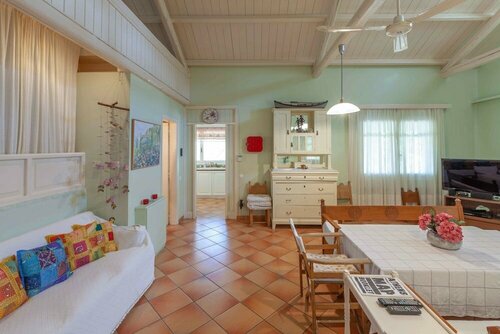 Beautiful mini eco farmhouse, Забронировать Мини-отель Отели периферийной единицы Северных Афины с парковкой, Парковка