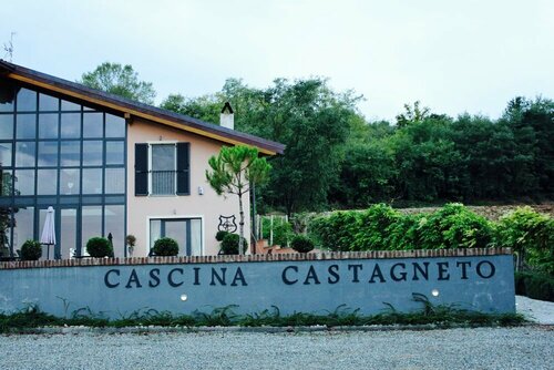 Cascina Castagneto, Varaa Hotelli Monteu da Po Piemonte