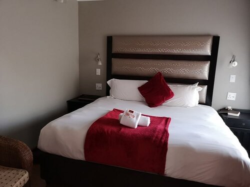 Lilitha Guest Lodge & Conferencing, Забронировать Гостевой дом Баттерворт провинция Восточный Кейп