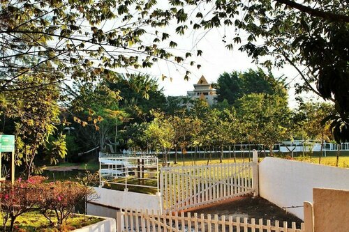 Hotel Fazenda Pirâmides, Забронировать Отель Жарину штат Сан-Паулу