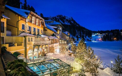 Seehotel Jägerwirt, Забронировать Отель Туррахер-Хёэ Nockberge, рядом с Горнолыжный курорт Туррахер Хёэ