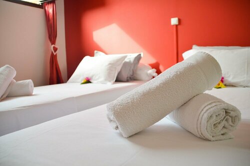 Tante Arlette, Book Hotel Hotels in Saint-Pierre with Parking, Parking