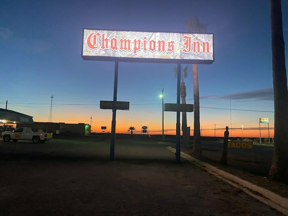 Champions Inn Del Rio TX Near US 90