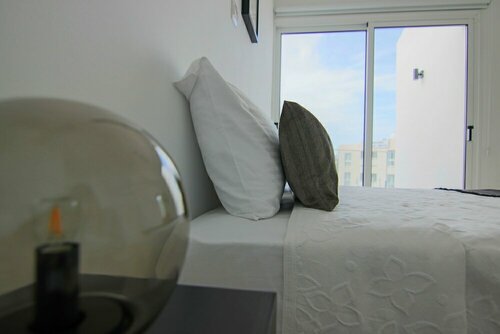 Phaedrus Living: Seaside Junior suite Lighthouse 63, Забронировать Отель Бизнес-отели района Пафоса, 4* 5*