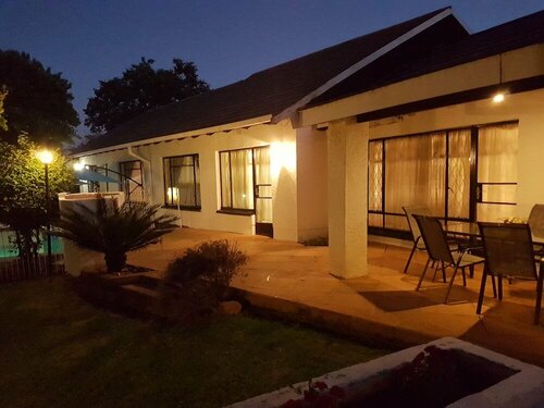 The Royal Princess Garden in Randburg, Reservar Casa de férias Hotéis em Gauteng com Piscina, Piscina