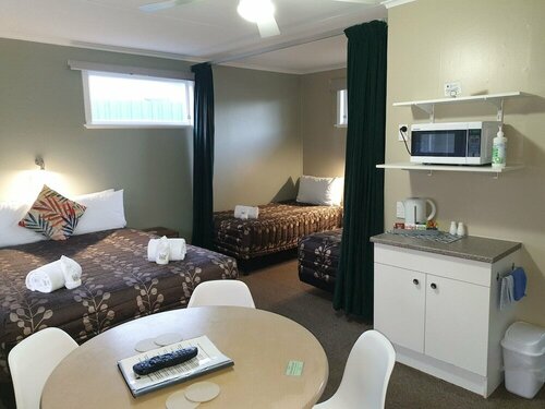 Palm Motel Waihi, Забронировать Мотель Отели Вайхи-Бич с бассейном, Бассейн