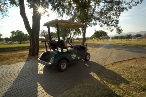 Windhoek Country Club, Varaa Hotelli Windhoek Khomas