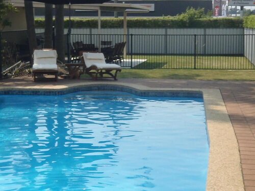 Caravilla Motel, Забронировать Мотель Тари North Coast New South Wales, рядом с Торговый центр Taree Central
