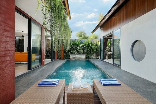 Villa Eliza Canggu, Забронировать Вилла Отели Чангу с бассейном, рядом с Пляж Чангу, Бассейн