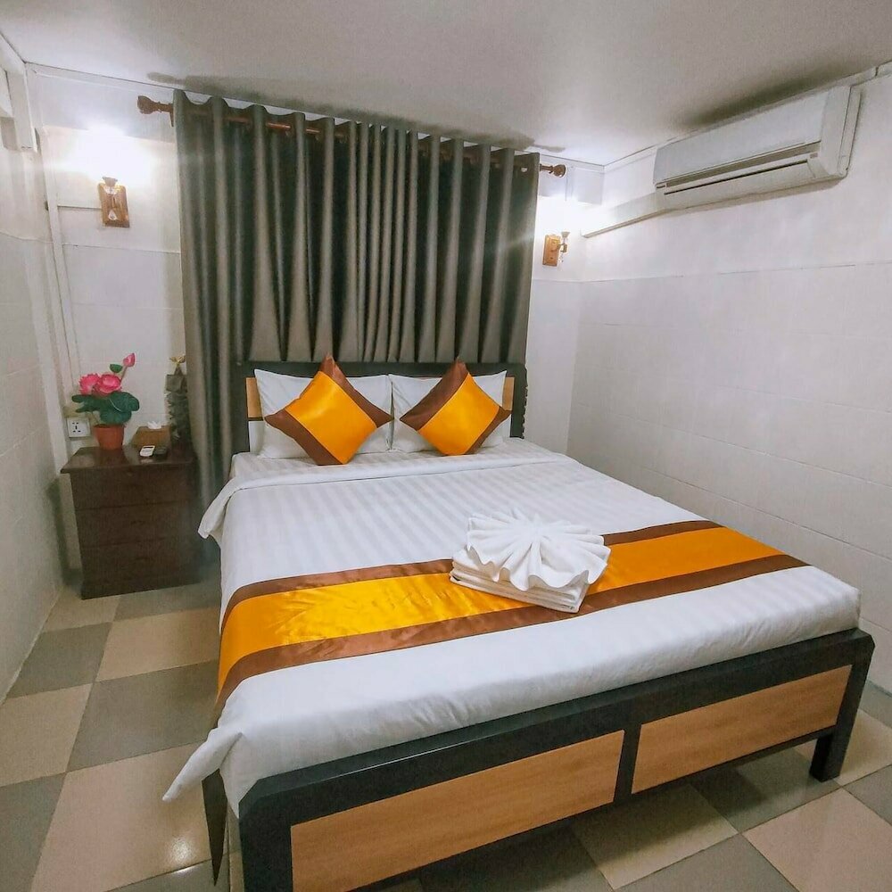 Sun Chakra Boutique Hotel - 50m to Museum & Royal Palace & Walking street