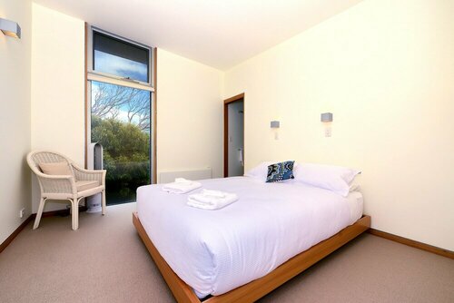 Cloudy Bay Beach House, Забронировать Отель Довер Huon Valley