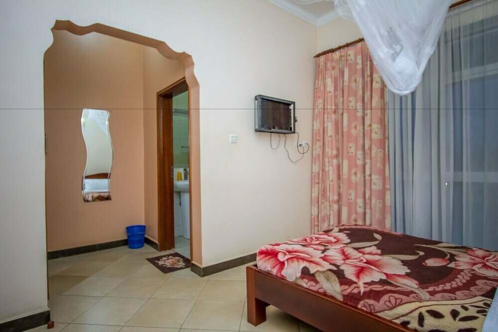 Jevine Hotel