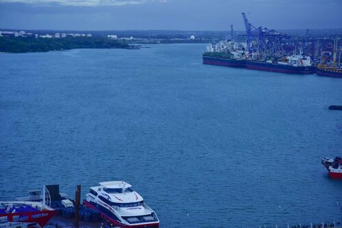 Harbour View Suites, Buchen Sie Hotel Kivukoni Daressalam
