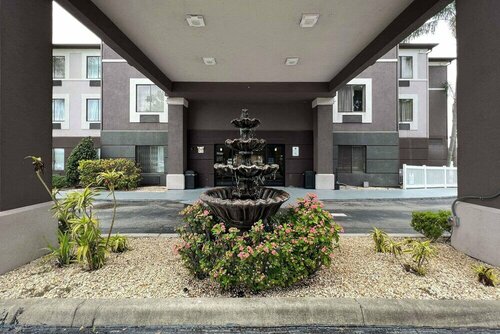 Clarion Pointe Lakeland I-4, Забронировать Отель Лейкленд Lakeland - Winter Haven