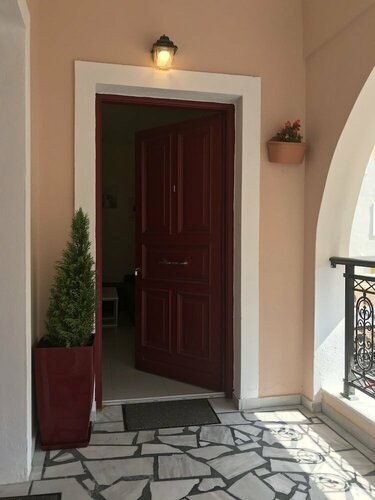 Fira Home 1, Забронировать Апартаменты/квартира Тира 