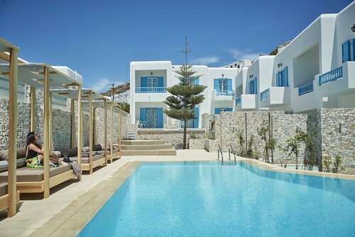 Mykonos Kosmoplaz Beach Resort Hotel