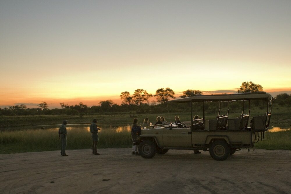 Rhino Post Safari Lodge