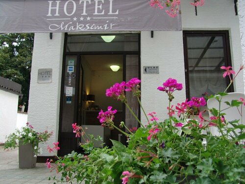 Hotel Maksimir, Prenota Hotel Maksimir Zagabria