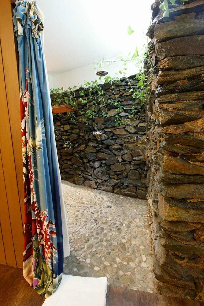 Manta Ray Bay Resort