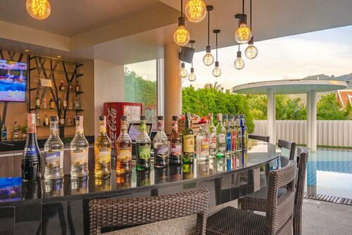 Ramada by Wyndham Phuket Deevana, Забронировать Отель Катху остров Пхукет