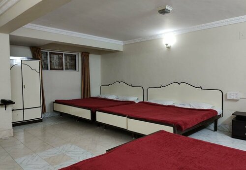 Hotel Alakapuri, Забронировать Отель Отели штата Тамилнада с парковкой, Парковка