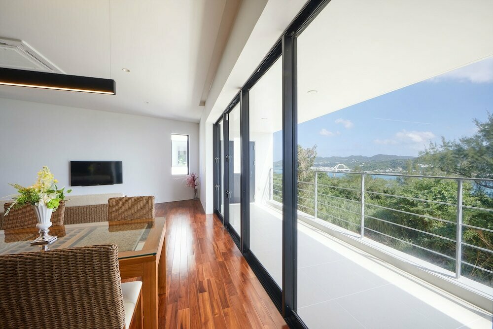 E-horizon Resort Premium Sesoko B