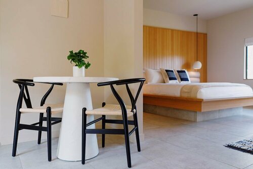 Azure Sky Hotel, Забронировать Отель Отели Палм-Спрингса с бассейном, рядом с Camelot Park Family Center, Бассейн