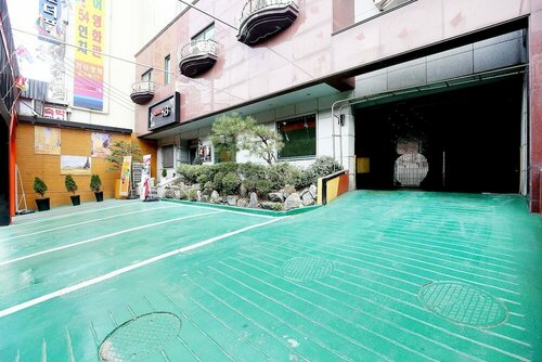 Jeonju Uadong Hotel Sol