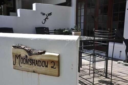 Moontide Guest Lodge, Book Pension Hoteller i Wilderness med parkering, Parkering