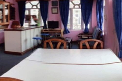 Hotel Rockland, Забронировать Отель Отели провинции Гандаки-Прадеш с завтраком, Завтраки