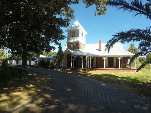 Busselton Ithaca Motel, Забронировать Мотель Отели Geographe Bay с парковкой, Парковка
