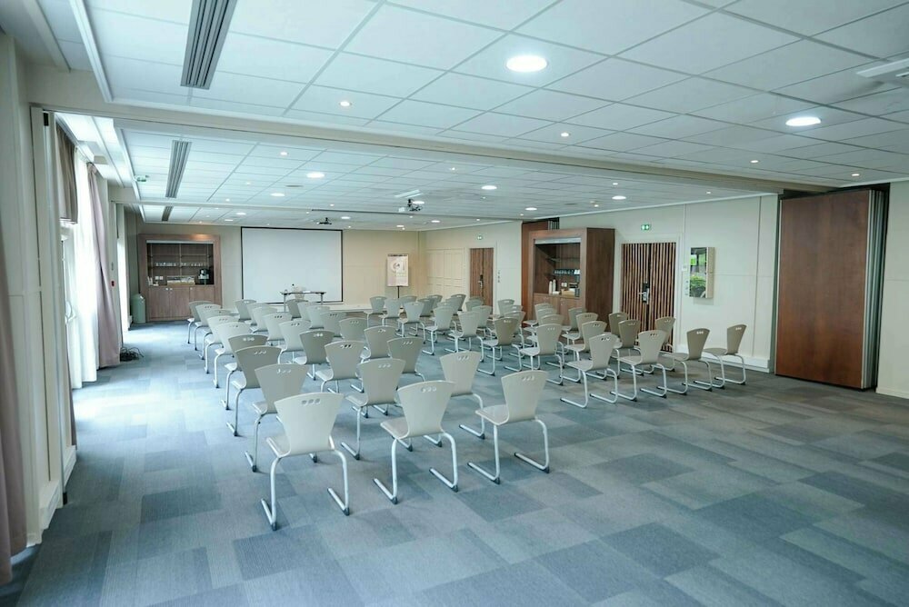 Hotel Campanile Roissy-En-France