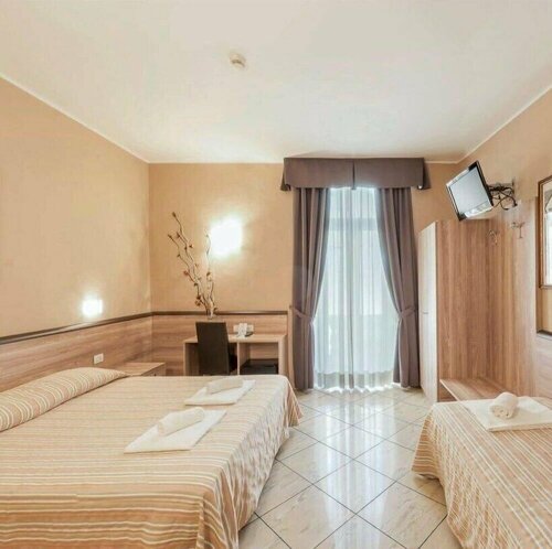 Hotel Brianza, Забронировать Отель Отели Милана 3 звезды, рядом с Джоя, 3*