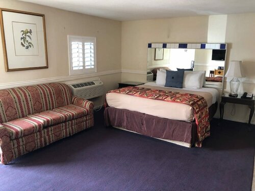 American Executive Inn Mesa, Забронировать Мини-отель Меса Phoenix Metropolitan Area