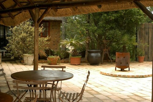 Foundry Guest Lodge, Reservar Casa de hóspedes Hotéis em Gauteng com Piscina, Piscina