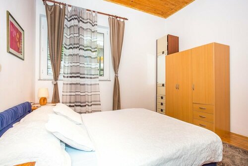 apartments Ivana, Забронировать Апартаменты/квартира Омиш Окрестности Сплита