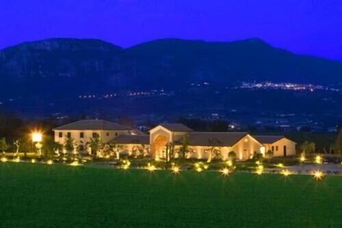 Agriturismo Porta Sirena, Забронировать Дом для отпуска Отели Капаччо-Пестум с парковкой, Парковка