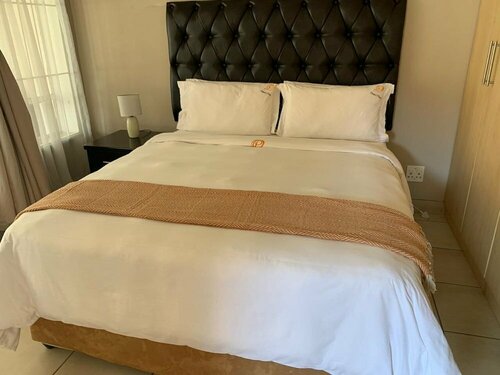 Owees Place, Rezervovat Hotel Sandton 