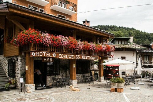 Hotel Edelweiss, Book Hotel Limone Piemonte Piedmont