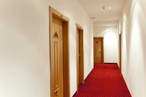 Hotel Regina, Забронировать Отель Больцано Bolzano and surroundings