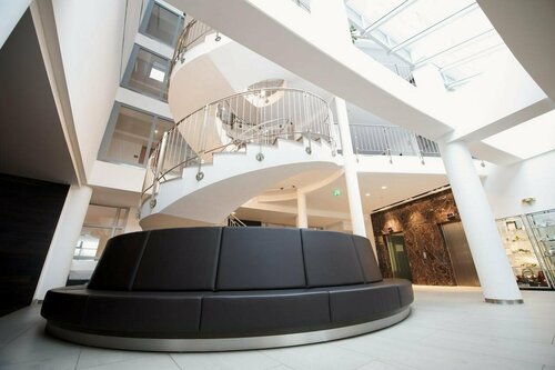 Ramada by Wyndham Dresden, Varaa Hotelli Hotellit Lockwitz pysäköinnillä, Pysäköinti
